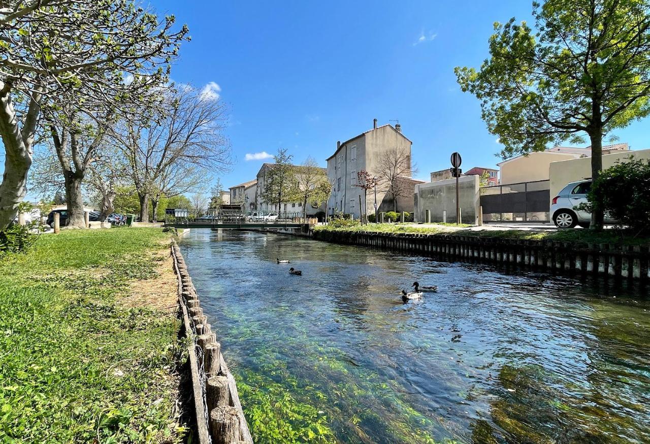 Quai Du Felibre LʼIsle-sur-la-Sorgue Exterior foto